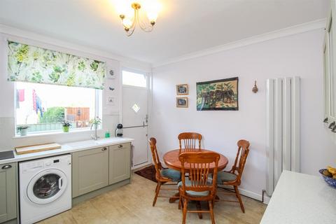 39 Lime Pit Lane, Stanley, Wakefield, WF3 4DJ