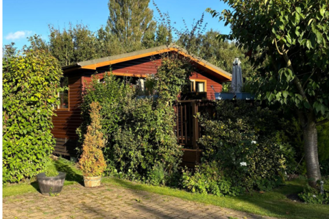 2 bedroom lodge for sale, Malton