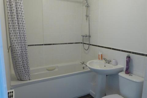 2 bedroom flat for sale, Cherry Court, Warrington WA1