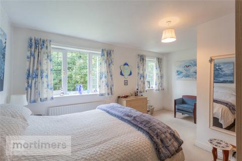 1 Bank Hey View, Blackburn, BB2 4NA