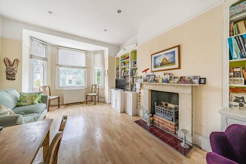 2 bedroom flat for sale, Crouch Hill, Crouch End, London, N8