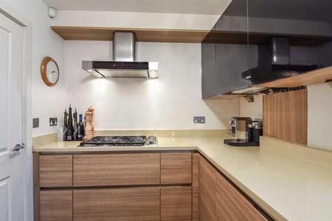 2 bedroom flat for sale, Willesden Lane, London, NW6