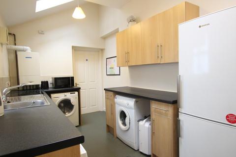 2 bedroom apartment to rent, The Tything, Worcester, Worcestershire, WR1 1HD