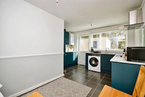 2 bedroom flat for sale, Tyddyn Llwydyn, Caernarfon LL55