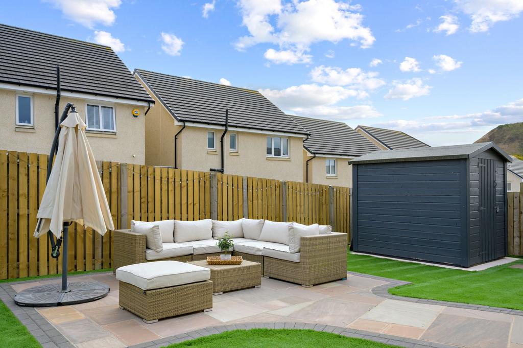 Rear Garden/View
