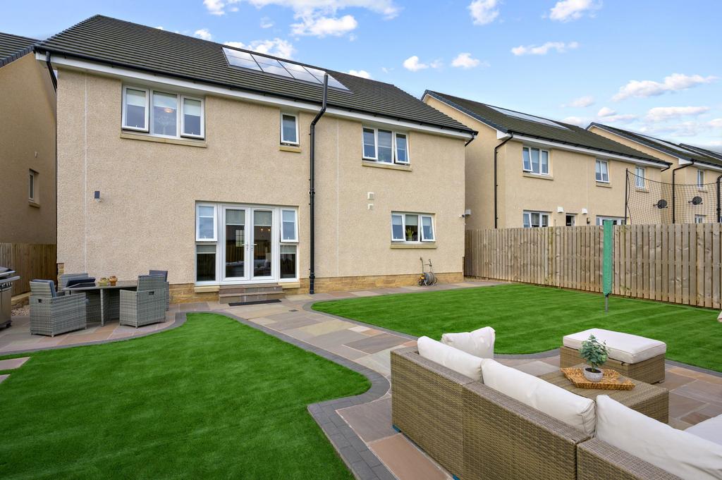 Rear Garden/View