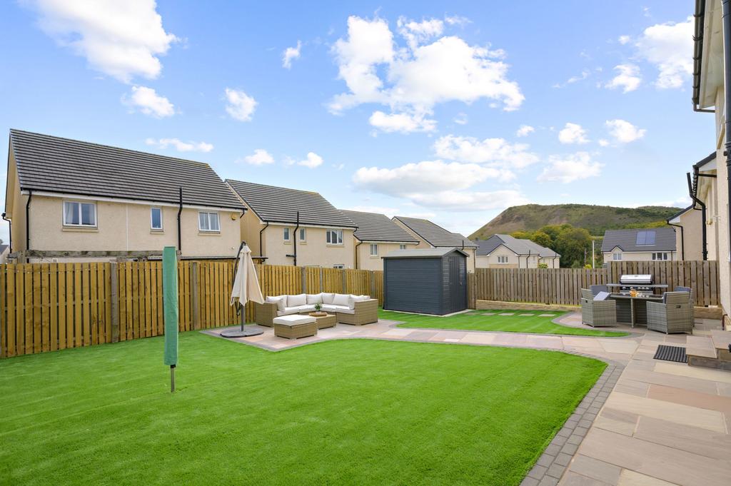 Rear Garden/View
