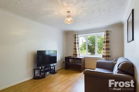 1 bedroom apartment for sale, Laleham Road, Staines-upon-Thames, Surrey, TW18