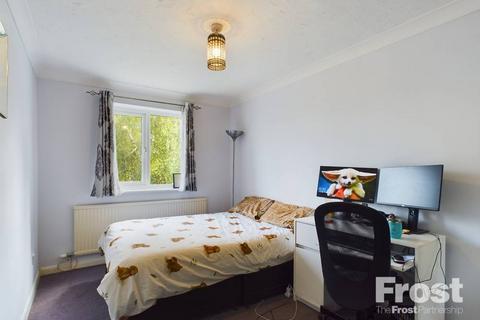 1 bedroom apartment for sale, Laleham Road, Staines-upon-Thames, Surrey, TW18