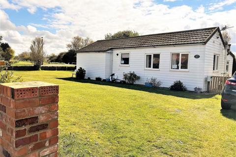 3 bedroom park home for sale, Humberston Fitties, Humberston, Grimsby, Lincolnshire, DN36 4EU