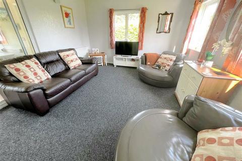 3 bedroom park home for sale, Humberston Fitties, Humberston, Grimsby, Lincolnshire, DN36 4EU