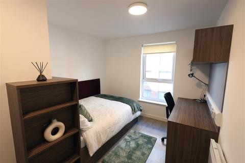 Studio to rent, Victoria Street, Liverpool L1