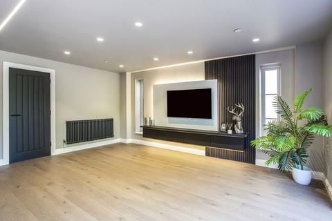 34a Kings Road, Haslemere, GU27 2QG