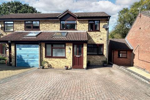 3 bedroom semi-detached house for sale, Brecon Close, Dibden Purlieu, SO45