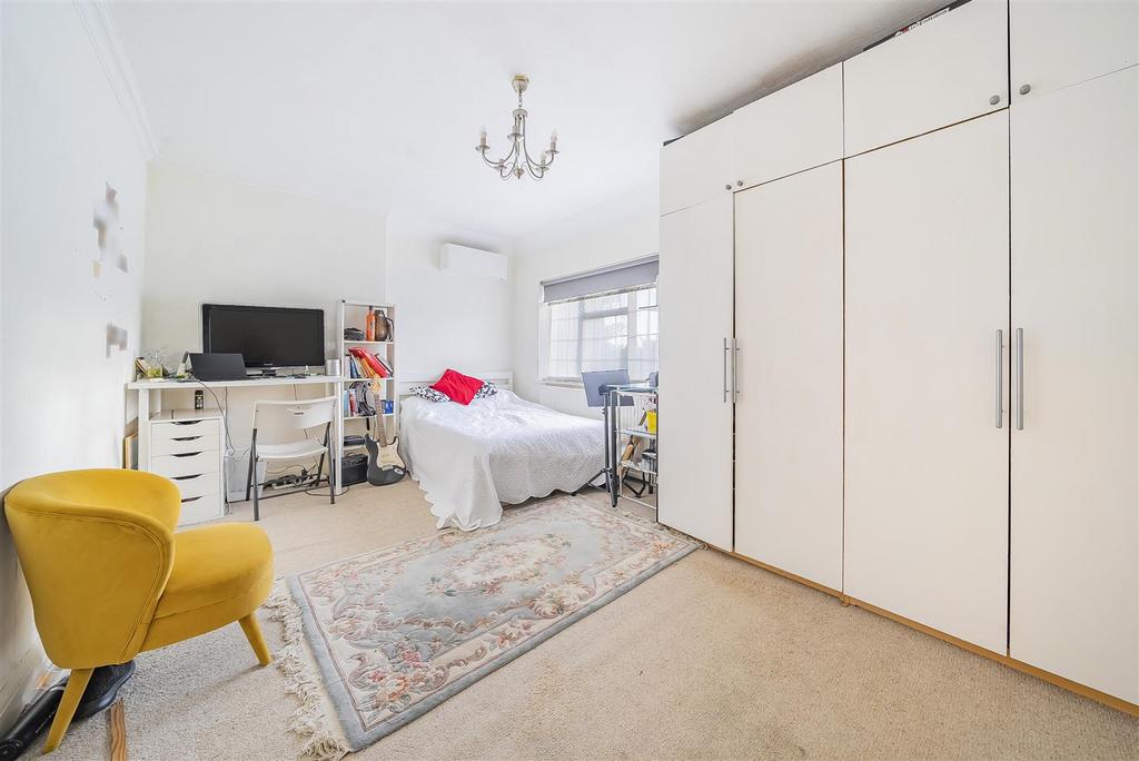 Bedroom 3.jpg