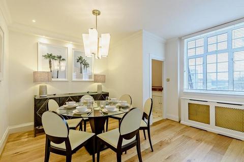 3 bedroom apartment to rent, Strathmore Court, Park Road, St John's Wood, London, NW8