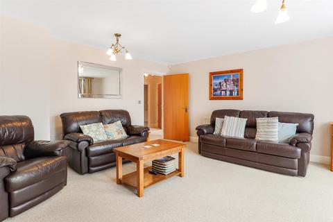 2 bedroom apartment for sale, Grafton Close, Kenilworth