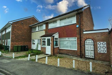 3 bedroom house for sale, Bingley Road, Sunbury-on-Thames TW16