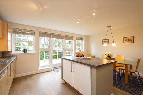 31/2 Kinnear Road, Edinburgh, EH3 5PG
