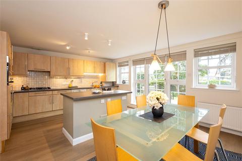 31/2 Kinnear Road, Edinburgh, EH3 5PG