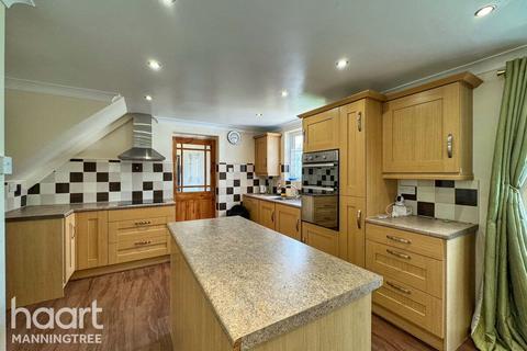 3 bedroom semi-detached house for sale, Waldegrave Way, Lawford, Manningtree, Essex