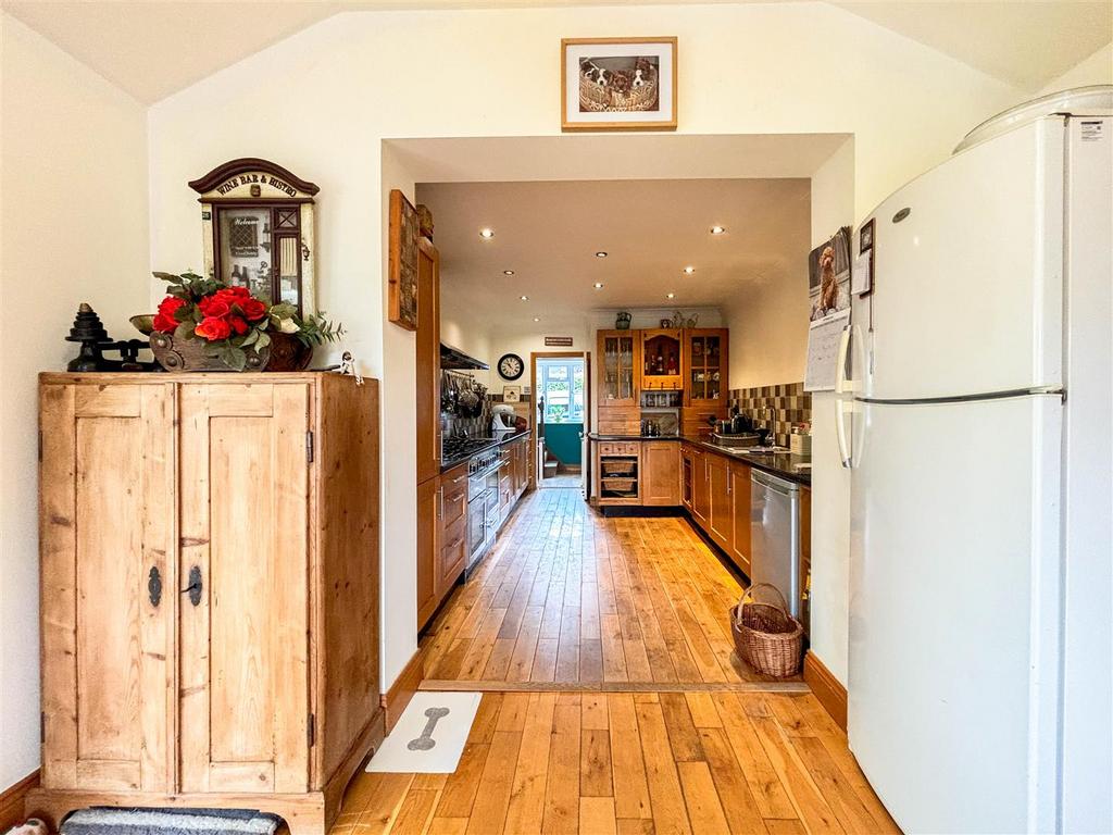 Breakfast Room/Dining Room