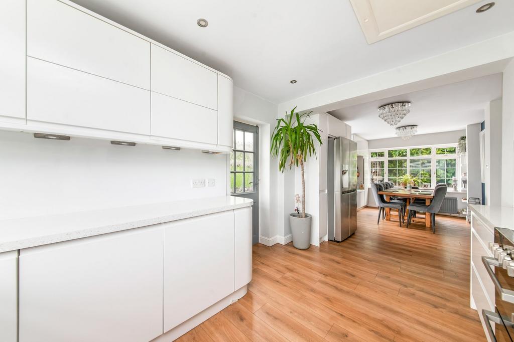 Open plan dining kitchen