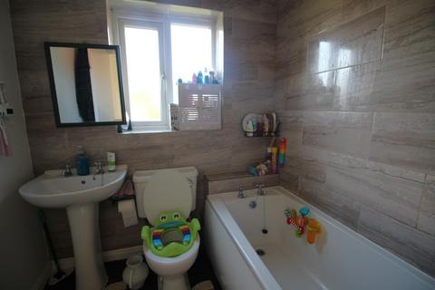 28 Hough Close, Oldham, OL8 2NZ