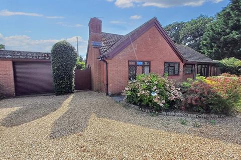 3 bedroom detached bungalow for sale, Three Legged Cross