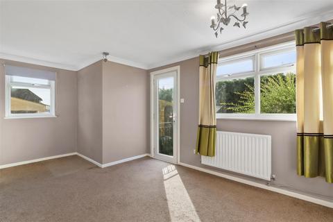 2 bedroom semi-detached house for sale, Amberstone View, Hailsham