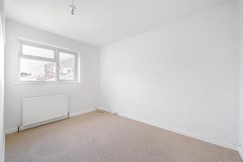 16 Coleridge Drive, Harrogate, HG1 3LS
