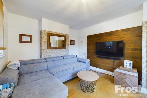 82 Hamilton Road, Feltham, TW13 4PX