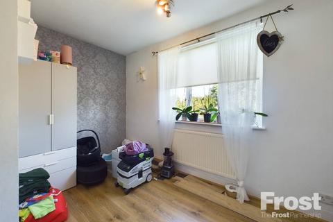 82 Hamilton Road, Feltham, TW13 4PX