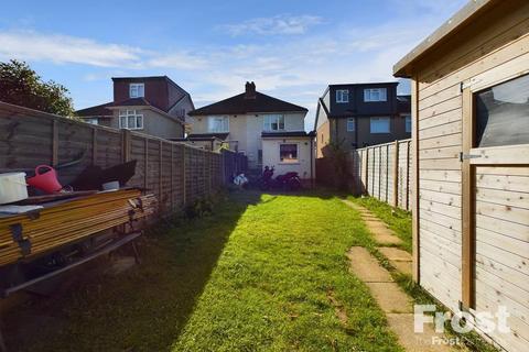 82 Hamilton Road, Feltham, TW13 4PX