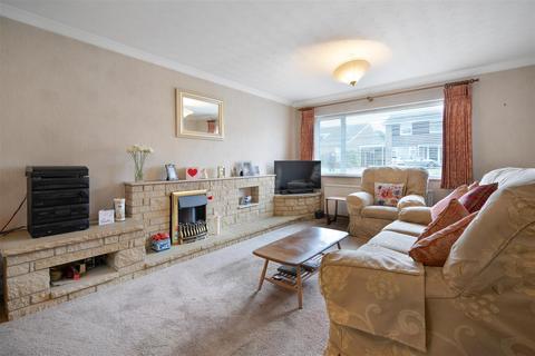 4 bedroom detached house for sale, Gainsborough Drive, Ascot