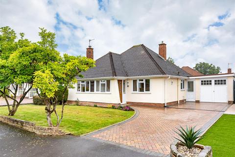 3 bedroom detached bungalow for sale, 91 Oaken Park, Codsall, WV8 2BW