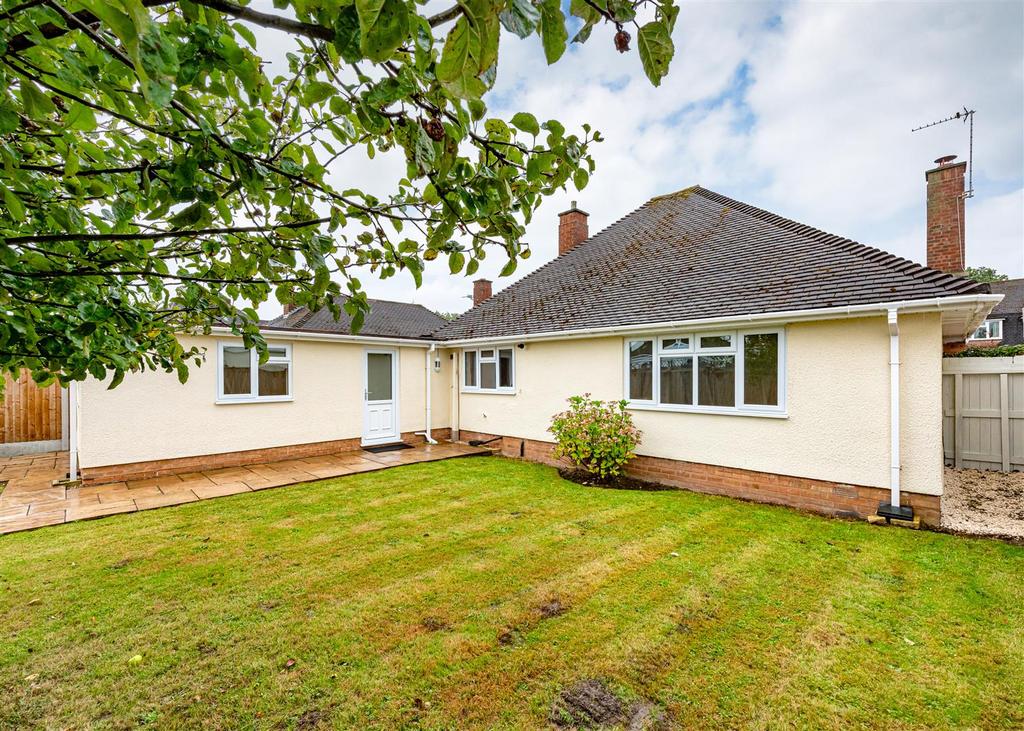 91 Oaken Park-Garden 2.jpg