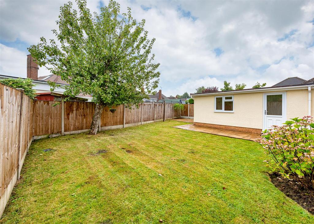 91 Oaken Park-Garden 3.jpg