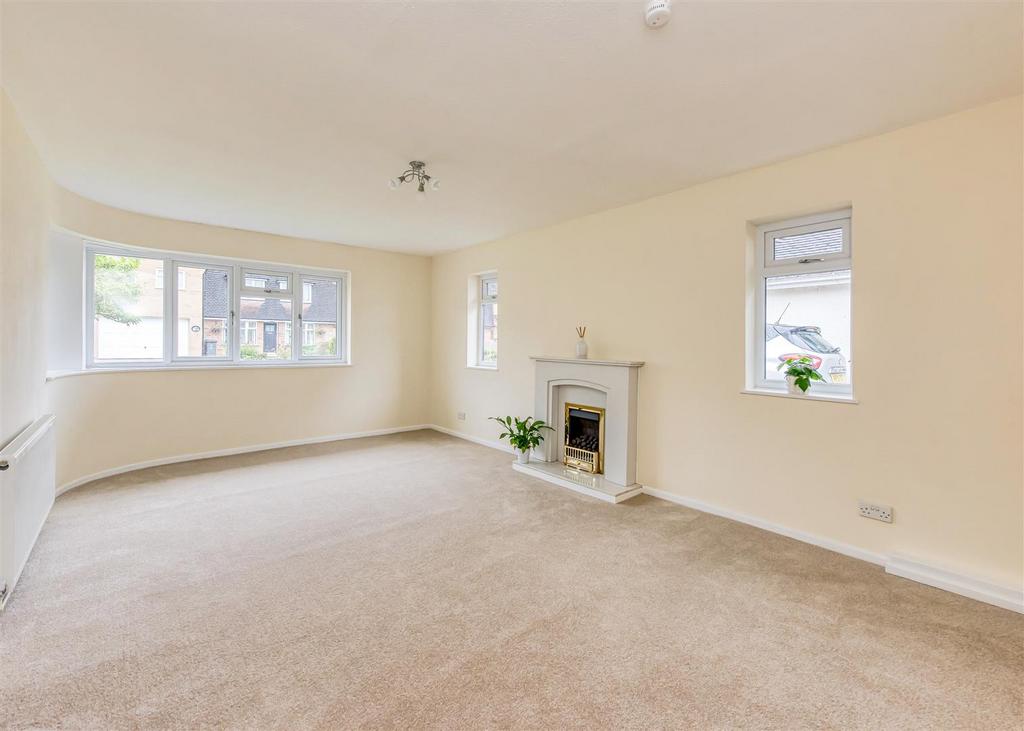 91 Oaken Park-Lounge Dining Room.jpg