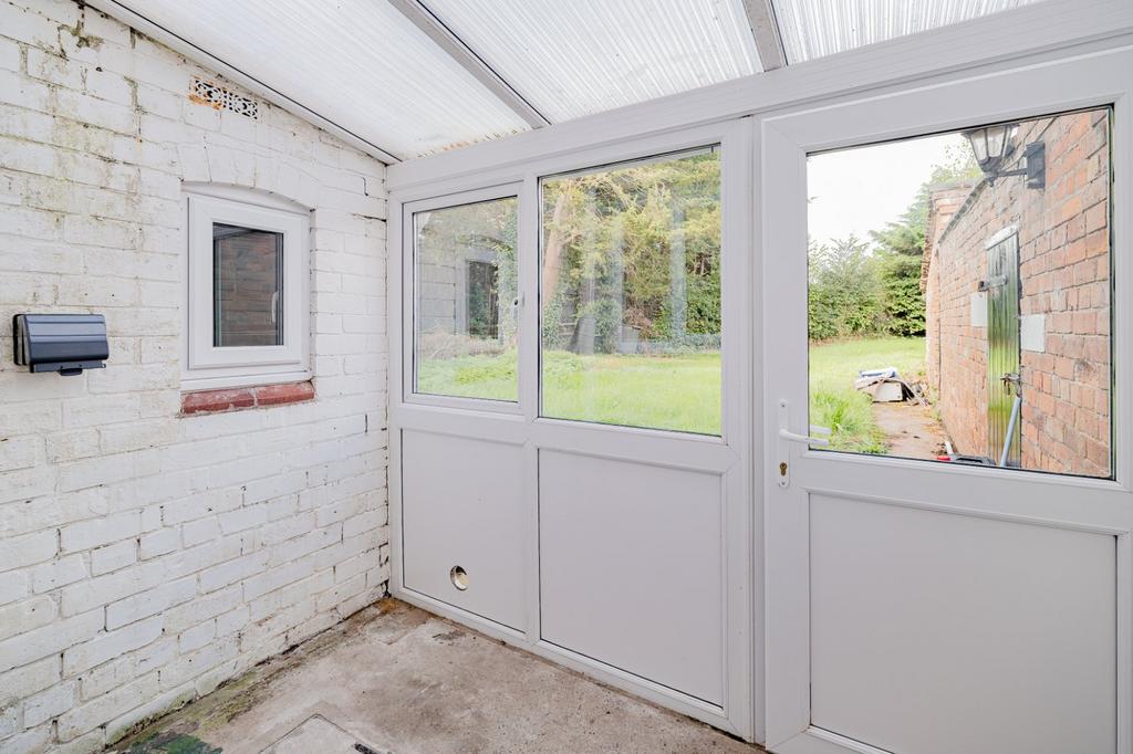 Rear Porch/Utility