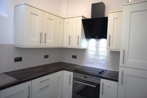 2 bedroom flat to rent, Bonhill Road, Dumbarton G82