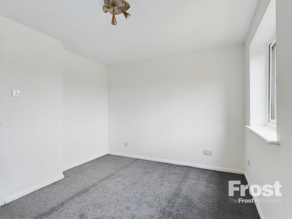 Redford Close, Feltham, Greater... 1 bed apartment to rent £1,300 pcm