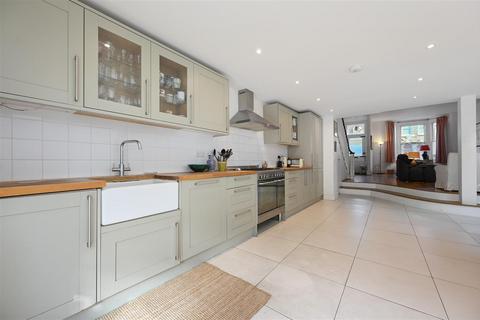 5 bedroom terraced house for sale, Arminger Road, London W12