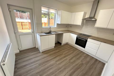 3 bedroom house to rent, Tower Road, Tividale