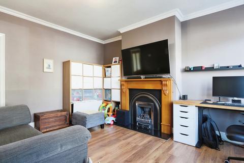 2 bedroom terraced house for sale, Perth Street West, Hull, HU5 3UN