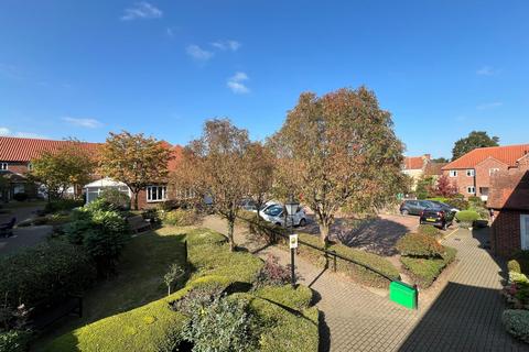 2 bedroom flat for sale, Premier Court, Grantham, NG31