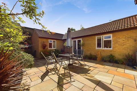 60 Wheatway, Abbeydale, Gloucester, GL4 5ER
