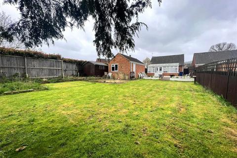 3 bedroom bungalow to rent, Cavendish Avenue, Churchdown, Gloucester, Gloucestershire, GL3