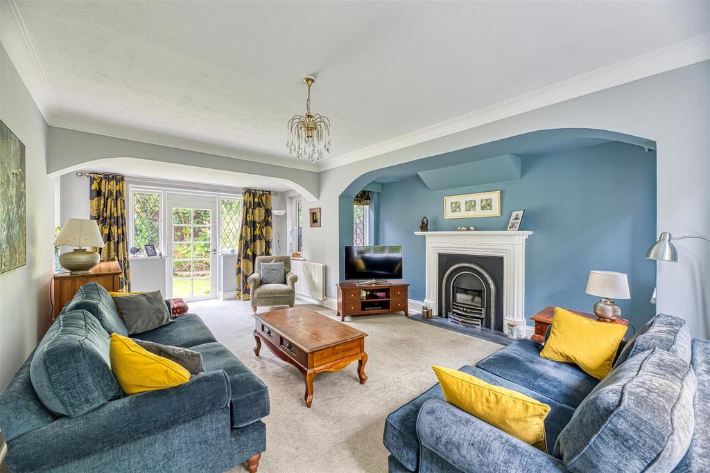 London Road, Appleton, Warrington 5 bed detached house for sale £850,000