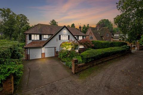 5 bedroom detached house for sale, London Road, Appleton, Warrington